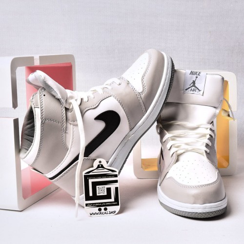 حذاء جوردان Jordan باللون الابيض والرصاصي - جودة عالية