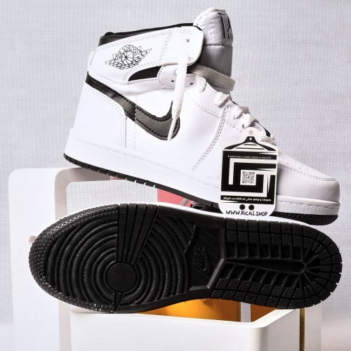 حذاء جوردان Jordan باللون الابيض  - جودة عالية