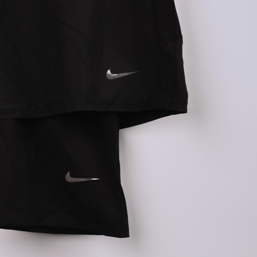 شورت رياضي مدمج بستريج قصير يغطي نصف الساق فصال اكثر من رائع  nike للجنسين اسود 