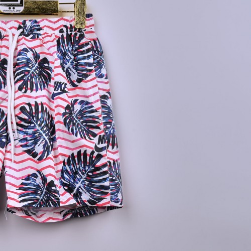 خامة شورت صيفية باردة nike  بطانة شبكية مريحة لون مشجر