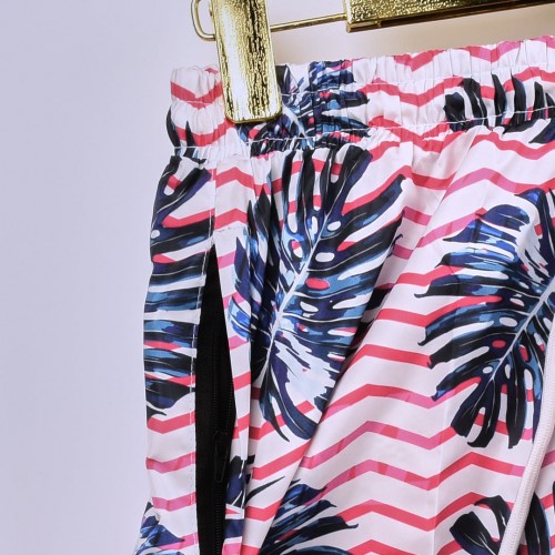 خامة شورت صيفية باردة nike  بطانة شبكية مريحة لون مشجر