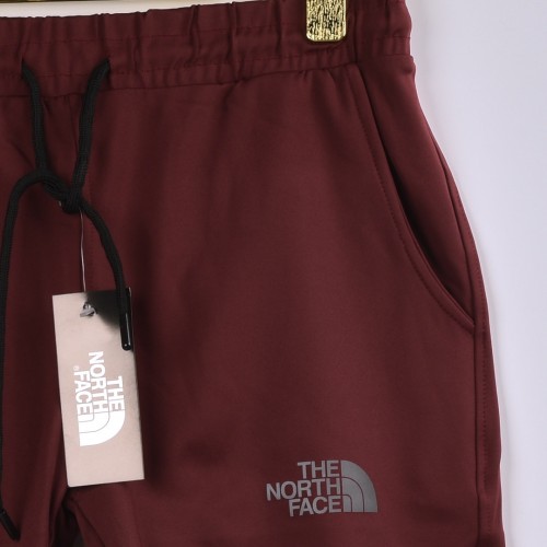 خامة قطنية شورت  The North Face فصال تركي لون ماروني (احمر غامق)