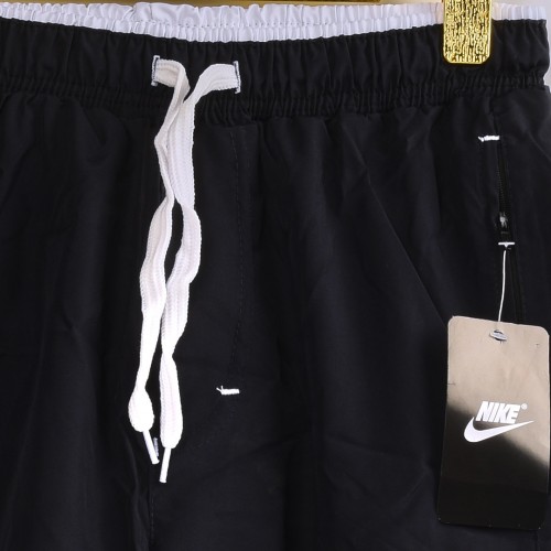 خامة مريحة باردة شورت NIKE جيوب زنجيل مع خصر وجيوب متباينة اللون