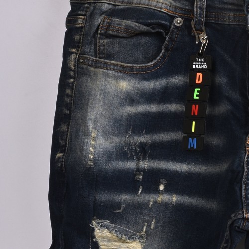 شورت جينز خامة درجة اولى فصال تركي بحركات مميزة بادق التفاصيل , باللون الازرق الكاحت