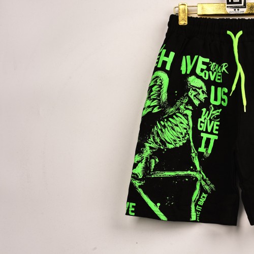 خامة قطن درجة ممتازة شورت طباعة حركية  لون اسود مطعم بالاخضر فصال عالي 