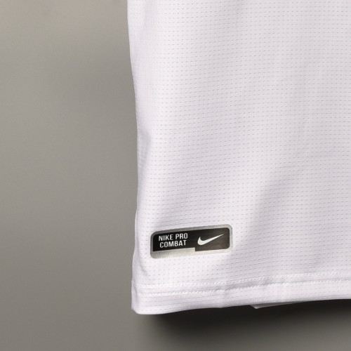 خامة رياضي كيمونة فصال مميز جدا jordan بخلفية  ابيض اللون 