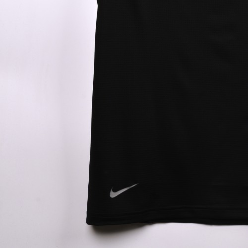 خامة رياضية nike كيمونة عنق دائري بلونين اسود