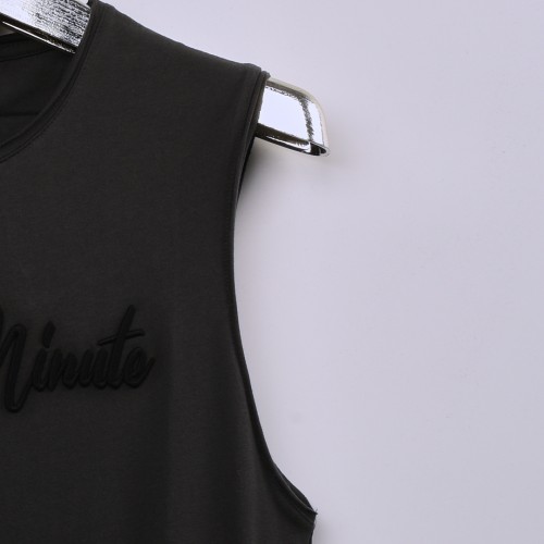 كيمونة عنق دائري خامة قطنية فصال حركي من الدرجة الاولى Ten Minute باللون الرصاصي الغامق