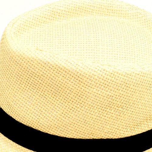 القبعة الدائرية اللطيفة  - لون بيجي خط اسود جلد بشكل دائري