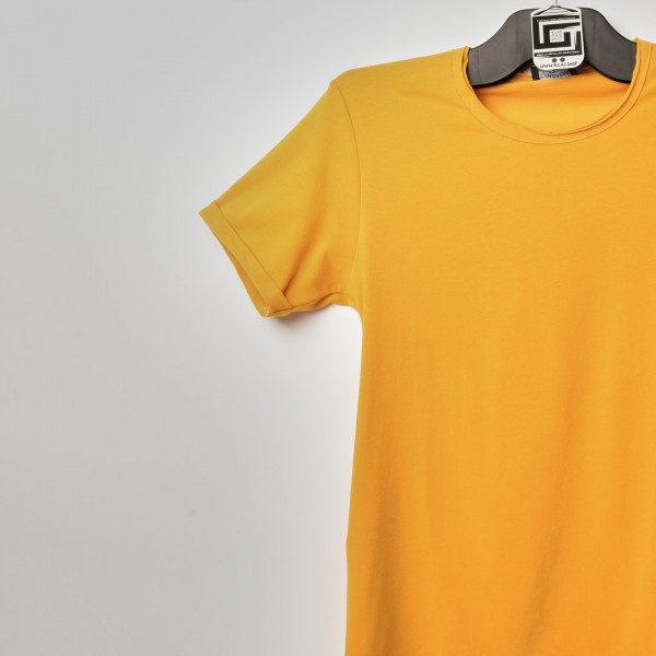 فت سايز تيشرت قطني سادة لون اصفر عنق دائري حركة في الفصال (طبع حسب الطلب)