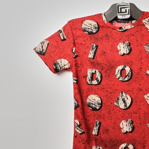 خامة قطنية خفيفة تيشرت ياخة دائرية لون احمر مطعم باسود