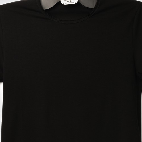 فت سايز تيشرت قطني سادة لون اسود ياخة دائري حركة في الفصال (طبع حسب الطلب)