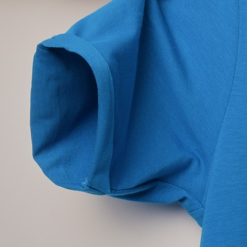 فت سايز تيشرت قطني سادة لون ازرق ياخة دائري حركة في الفصال (طبع حسب الطلب)