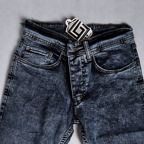 جينز zara  هادئ سلم فت خامة متقدمة ليكرا باللون الازرق الفاتح