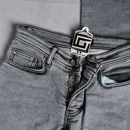 جينز zara هادئ كاحت اللون سلم فت خامة متقدمة ليكرا باللون السمائي المغسول