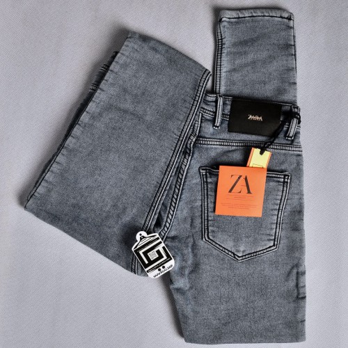 جينز zara هادئ كاحت اللون سلم فت خامة متقدمة ليكرا باللون النفطي الفاتح المغسول