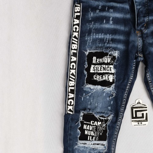 بنطلون جينز خامة درجة اولى فصال تركي بحركات مميزة بادق التفاصيل , باللون الازرق الكاحت