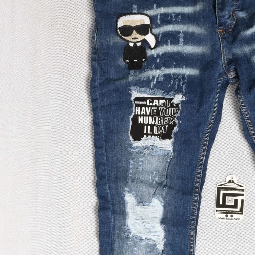 بنطلون جينز خامة درجة اولى فصال تركي بحركات مميزة بادق التفاصيل , باللون الازرق الكاحت