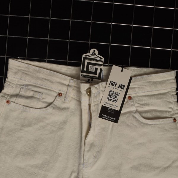 بنطلون جينز بوي فرين BoyFriend خصر نورمال باللون الابيض الناصع