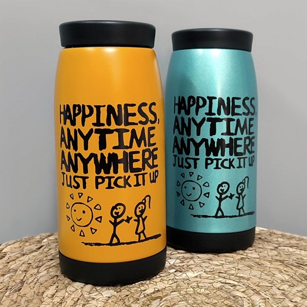 ترمس و قارورة من الفولاذ المقاوم للصدأ مع عبارة Happiness AnyTime Anywhere باللون البرتقالي والاسود