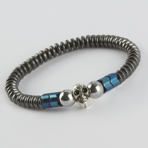 سوار حجر الهيماتيت الطبيعي برمز الجمجمة لعشاق الجيمرز (منتج عالي الجودة)