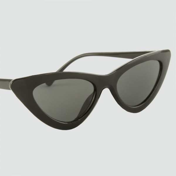 النظارات الشمسية البيضاوي الموسم الجديد تريند المرأة باللون الساحر