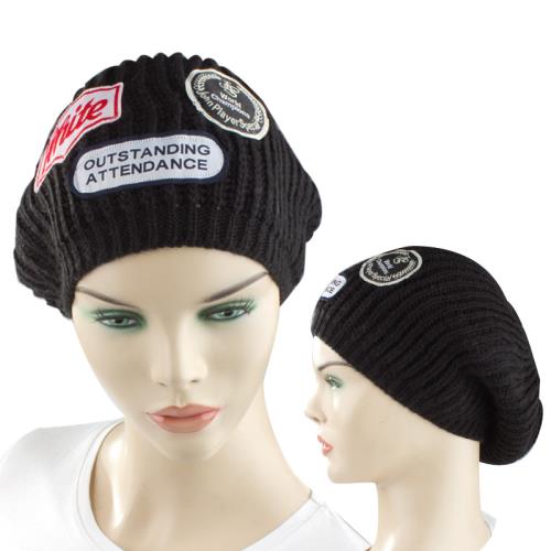 قبعة - كليتة صوف درجة ممتازة بنقشات حركية سوداء 