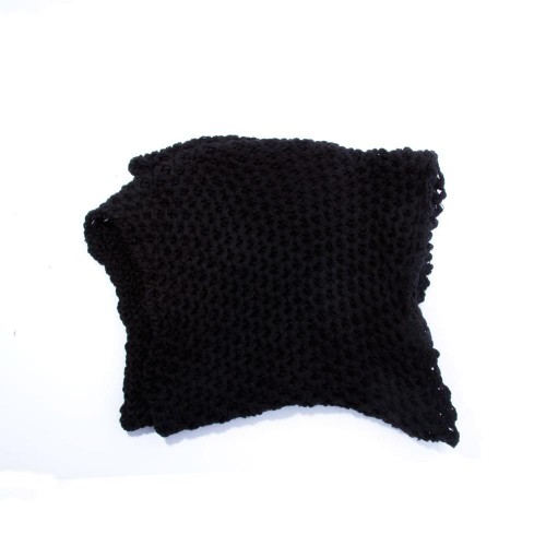 طوق رقبة - لفاف لون اسود , محاك بعناية  